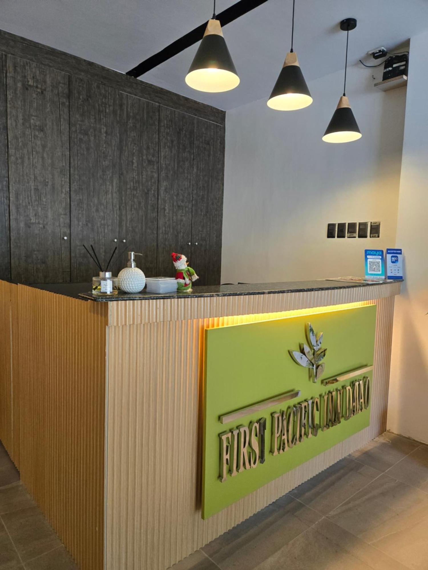 First Pacific Inn Davao City Esterno foto