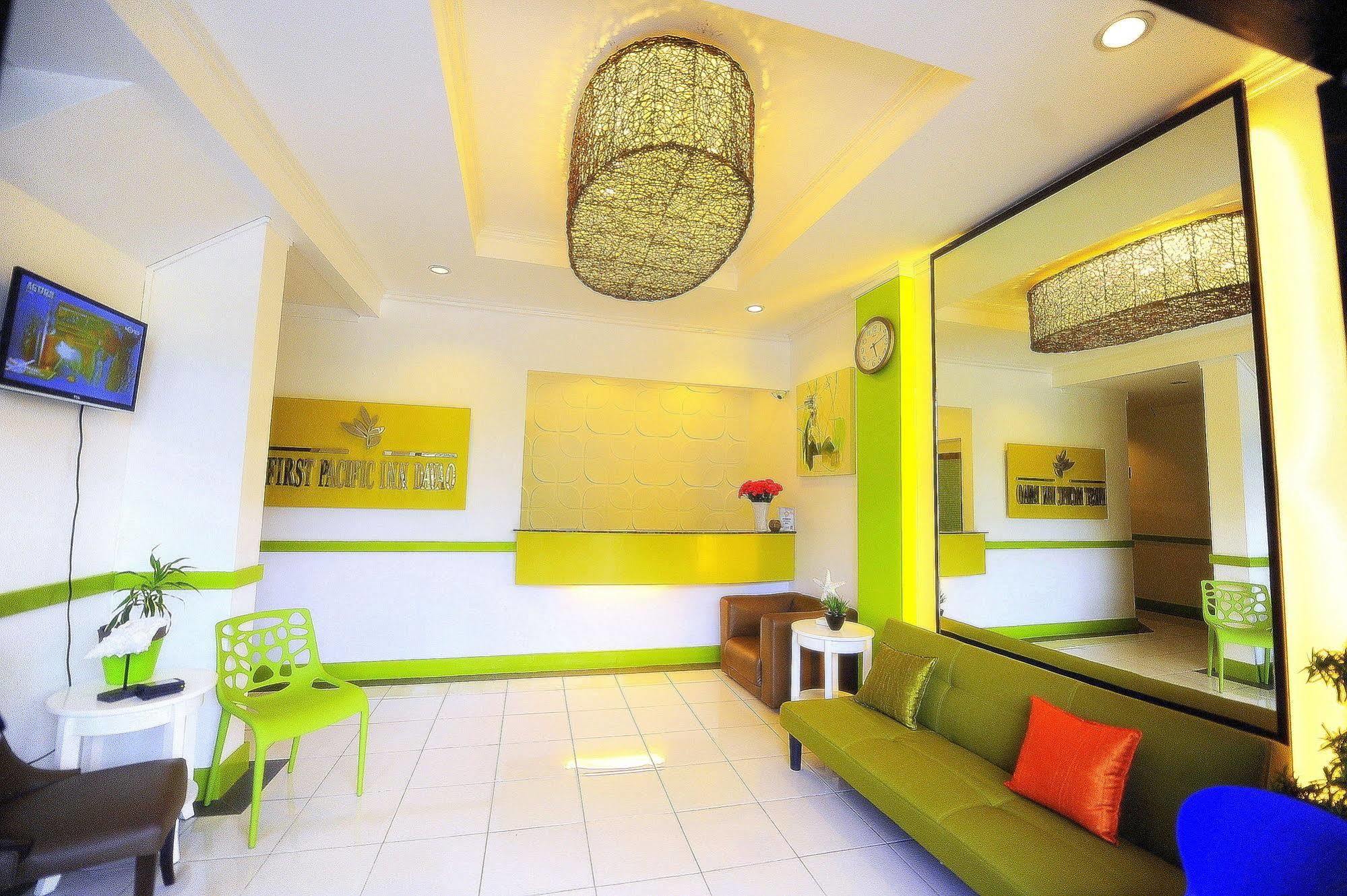 First Pacific Inn Davao City Esterno foto