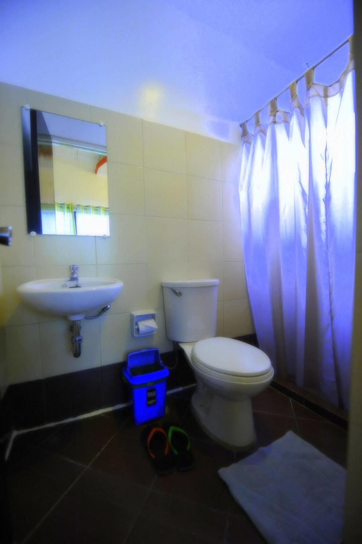 First Pacific Inn Davao City Esterno foto
