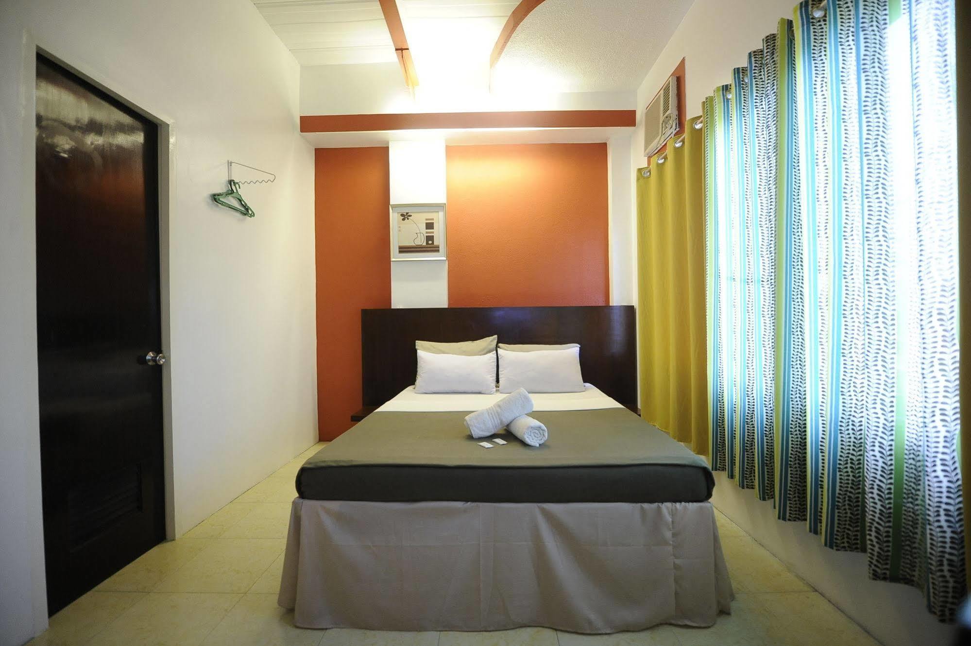 First Pacific Inn Davao City Esterno foto